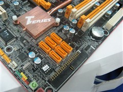 为提升性能而来 8款支持DDR3主板大导购