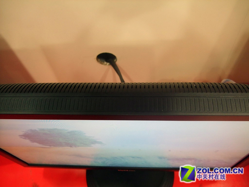 CASA系列急先锋 优派VA2016w液晶卖场首测