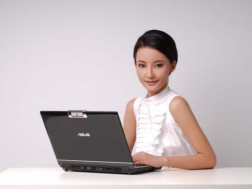 不仅能够娱乐 市售热门独显双核本搜罗 不仅能够娱乐 市售热门独显双核本搜罗