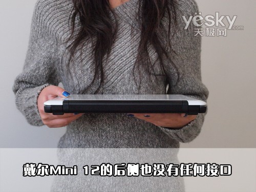 大块头的上网本 美女评测戴尔Mini12