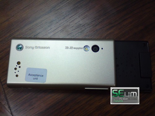 GPS/320W/滑盖 索爱G705真机首度曝光